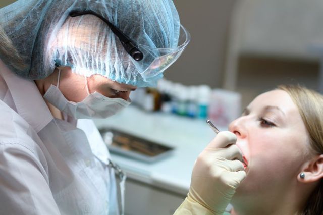 Лечение зубов при беременности - можно ли лечить зубы?